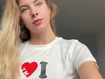 Stripchat Free Live Porn of evy_miu