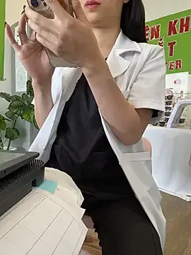 Stripchat Live Porn of Sneaky_Cumshoot