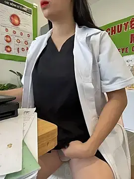 Stripchat Sex Chat of Sneaky_Cumshoot