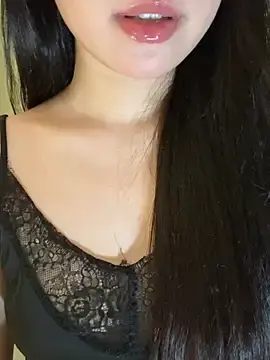 Stripchat Adult Webcam of Uyennii02