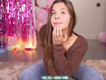 Stripchat Free Porn Cam of Monika__youthful