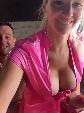 Stripchat Adult Webcam of Barbie-Pink