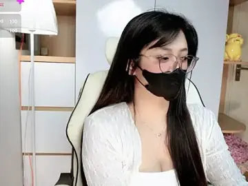 Stripchat Free Live Porn of Chan_Chann