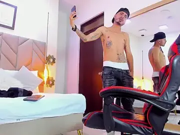 Stripchat Free Porn Cam of MatthewCullen