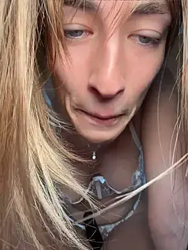 Stripchat Watch Live Sex Cams of SugarLily24