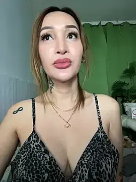 Stripchat Watch Live Sex Cams of Tony_8706