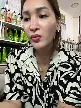 Stripchat Live Sex Cam of Tony_8706