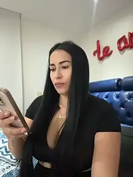 Stripchat Adult Webcams of areviklusine1