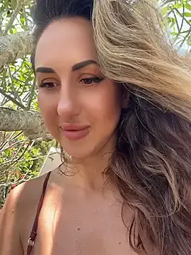 Stripchat Free Porn Cam of Bella-Grace