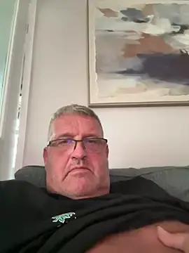 Stripchat Sex Cam of Daddystrokes4u