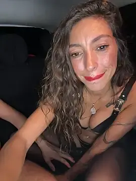 Stripchat Live Sex Cam of Inama_and_Amani