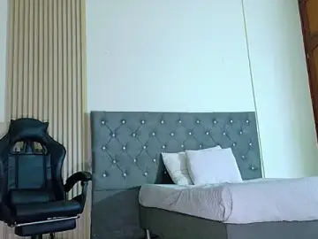 Stripchat Free Porn Cam of big_dante77