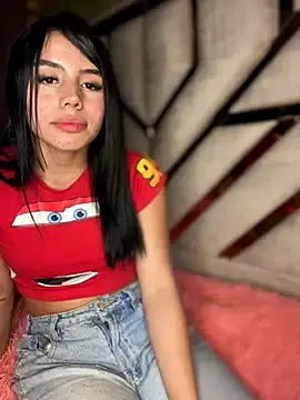 Stripchat Live Sex Cam of Laura-Khalifa