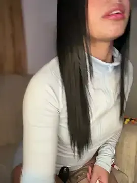 Stripchat Sex Cam of Laura-Khalifa
