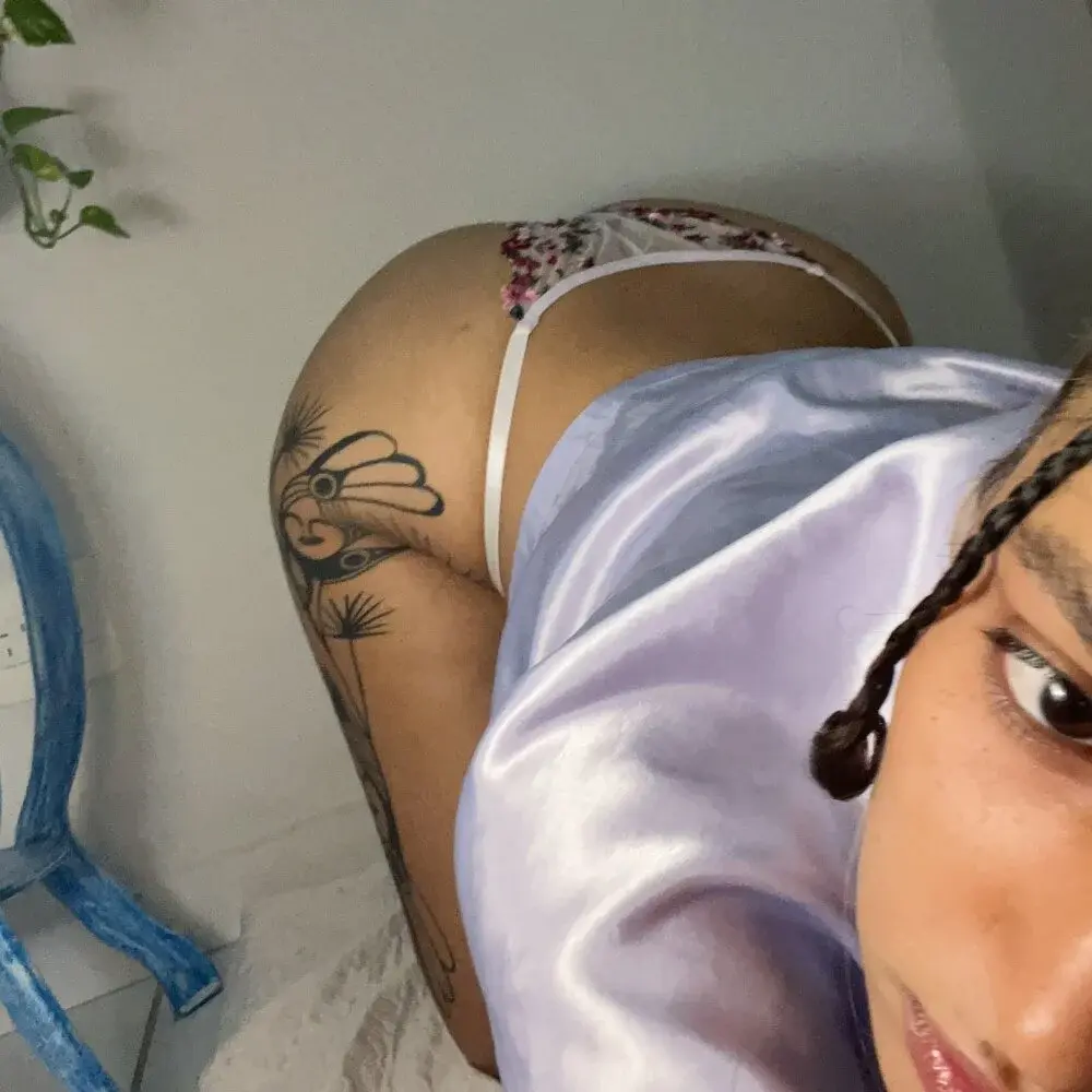 OliviaWild_