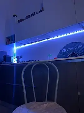 Stripchat Free Live Porn of YumiLux