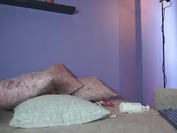 Stripchat Live Sex Cam of roselinedior