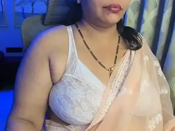 Stripchat Free Porn Cam of tarivishu11