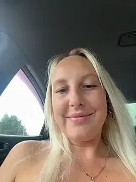 Stripchat Free Porn Cam of MerlinDave