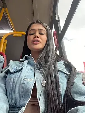 Stripchat Free Porn Cam of Sara_fun