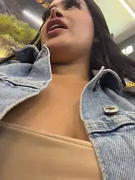 Stripchat Live Porn of Sara_fun