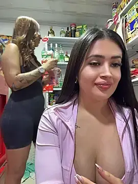 Stripchat Free Live Porn of Sara_fun