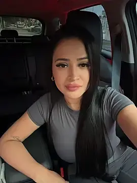 Stripchat Live Sex Cam of Sara_fun