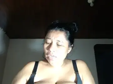 Stripchat Live Sex of adrixxx38