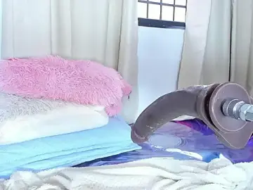 Stripchat Best live sex cam show of queen_yully