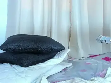 Stripchat Watch Live Sex Cams of queen_yully