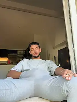 Stripchat Free Porn Cam of Gipsyboysteve