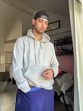 Stripchat Adult Webcam of Gipsyboysteve