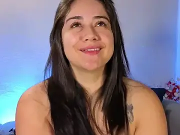 Stripchat Sex Cam of nahomi_sweett