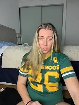 Stripchat Live Sex Cam of Aussielulu