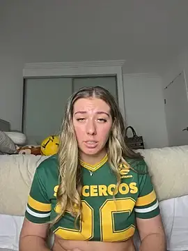 Stripchat Live Sex Cam of Aussielulu