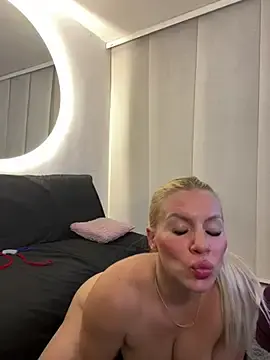 Stripchat Adult Webcam of Natalia_Fit