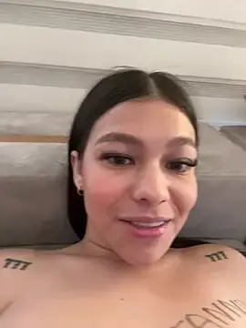 Stripchat Live Sex of Alyshanon18