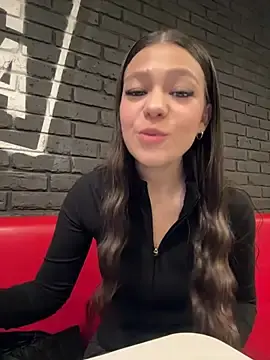 Stripchat Watch Live Sex Cams of Alyshanon18