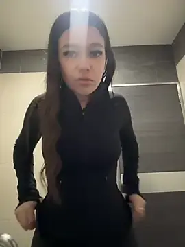 Stripchat Live Sex Cam of Alyshanon18