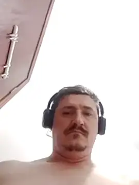 Stripchat Adult Webcams of Rob39anos