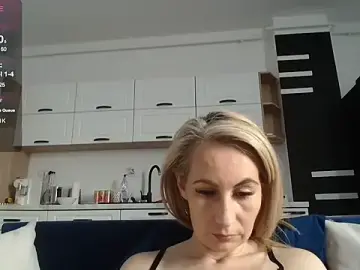 Stripchat Live Sex of AdellynRose