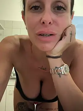 Stripchat Free Porn Cam of AmandaArt