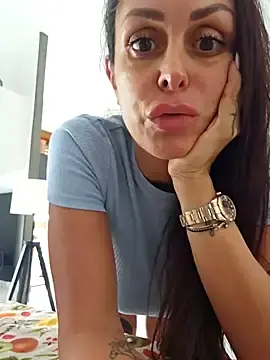Stripchat Nude Webcam of AmandaArt
