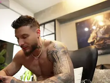 Stripchat Nude Webcam of David_blake_