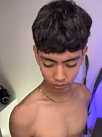 Stripchat Free Live Porn of Lion_Boy18