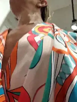 Stripchat Watch Live Sex Cams of Miss____Mia_