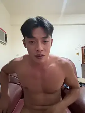 Stripchat Free Porn Cam of Yooo17