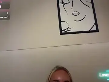 Stripchat Private Sex Chat of CurvyWetWife