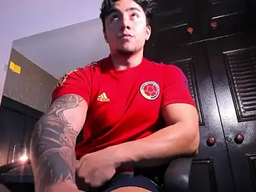 Stripchat Live Porn of Zane_cruz