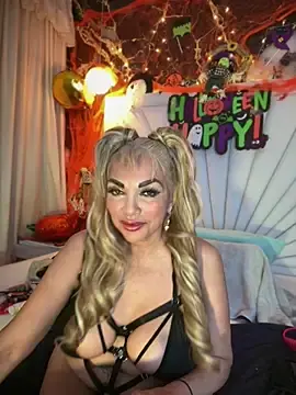 Stripchat Live Sex Cam of scarlett_sexx69